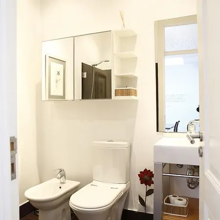 Charming 2 Bedroom Lejlighed Lisboa