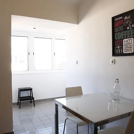 Charming 2 Bedroom Lejlighed