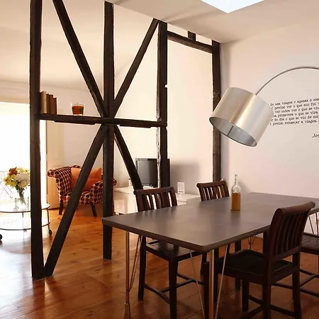 Charming 2 Bedroom